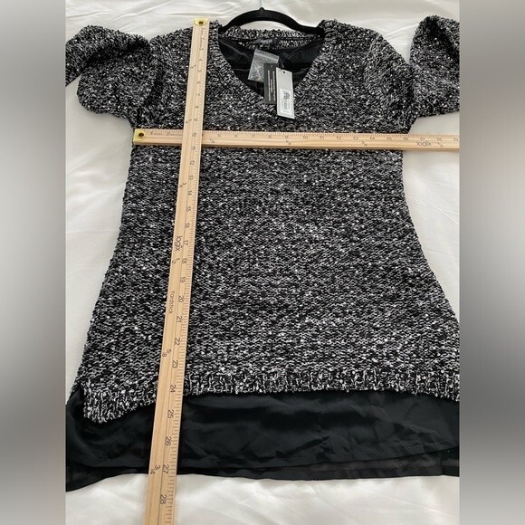 NWT Apt. 9 Sweater Black Grey Sequin Infused V-Neck Long Sleeve Top Size Small - Picture 3 of 7